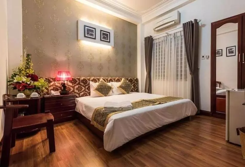 هتل Canary Saigon