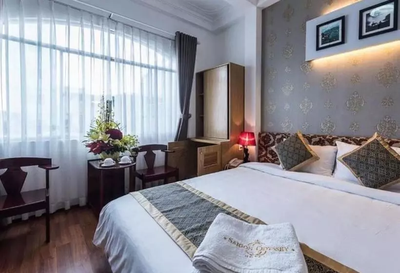 هتل Canary Saigon