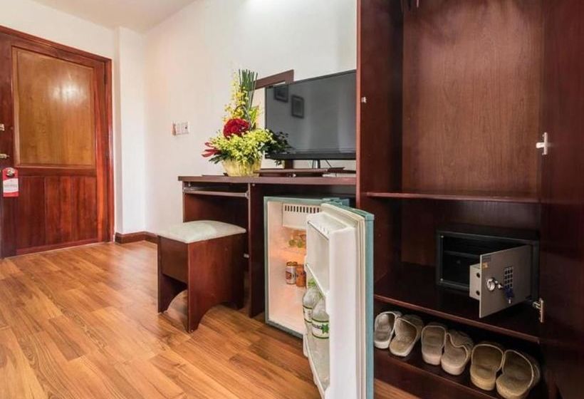 هتل Canary Saigon