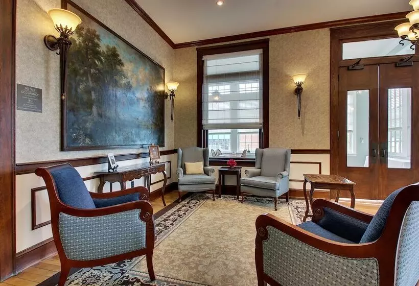 Hotelli The Inn At Wise