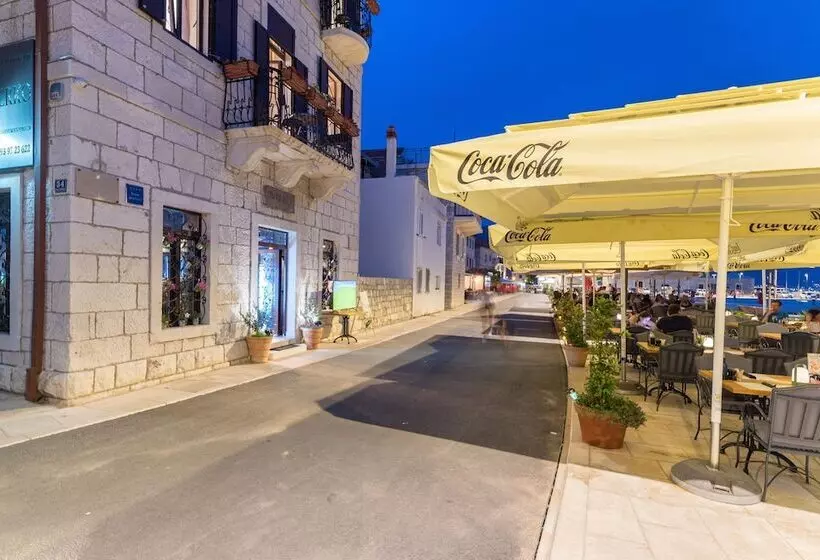 Luxury Apartment Perko