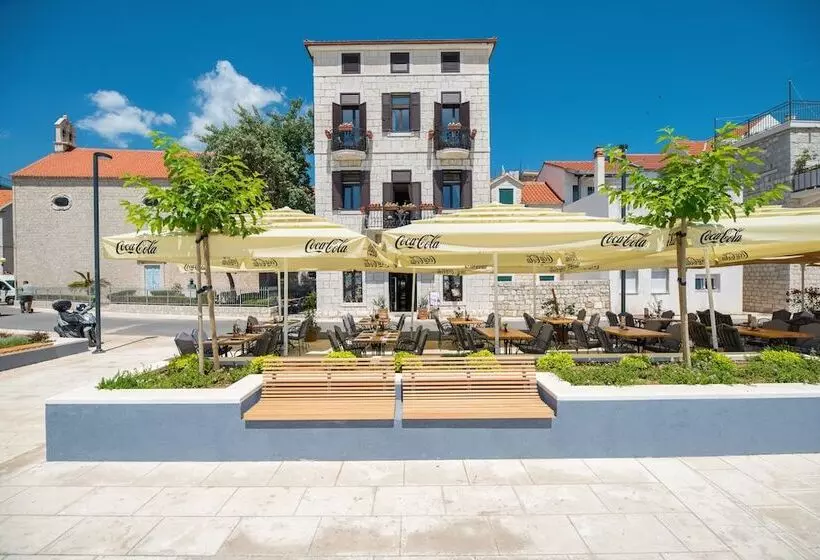 Luxury Apartment Perko