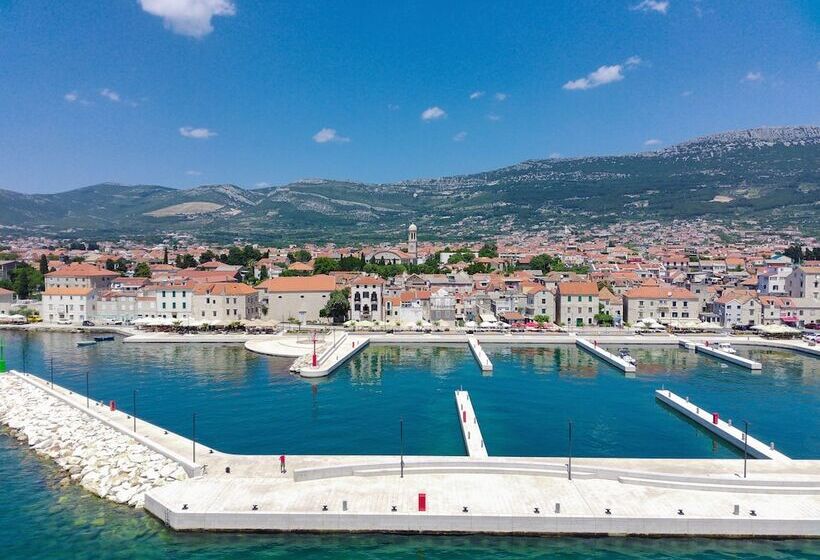 Luxury Apartment Perko