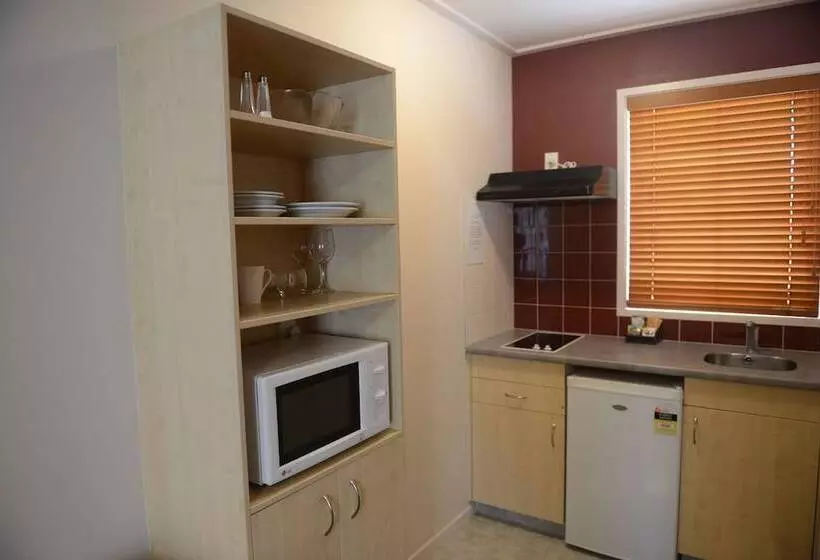 מוטל Victoria Court Motor Lodge