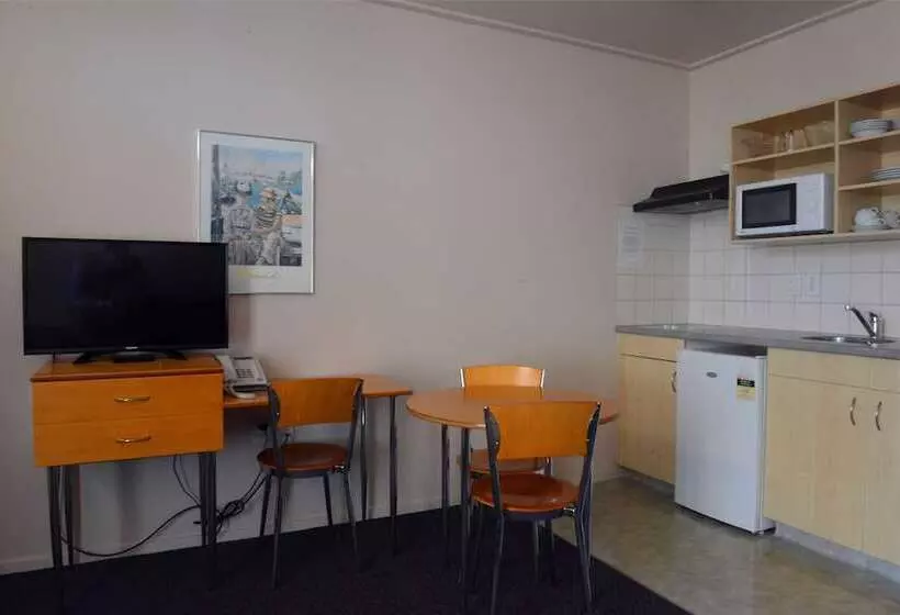 מוטל Victoria Court Motor Lodge