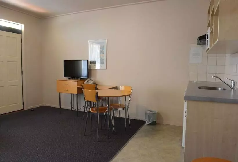 מוטל Victoria Court Motor Lodge