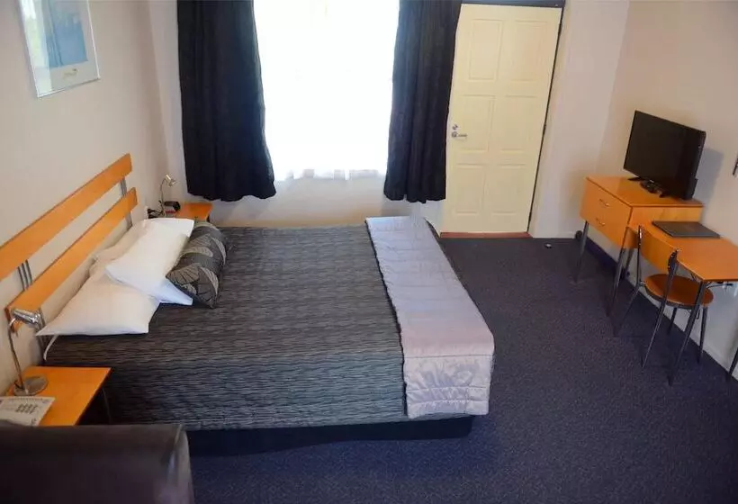 מוטל Victoria Court Motor Lodge