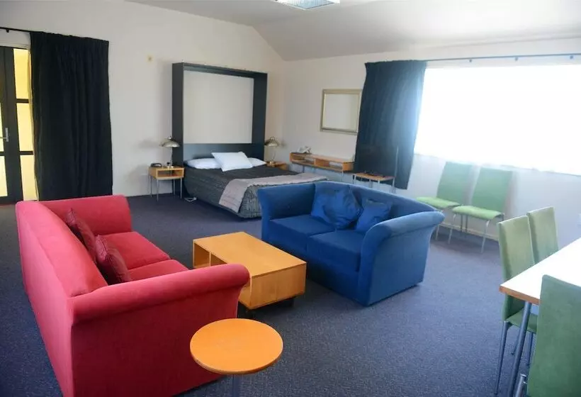 מוטל Victoria Court Motor Lodge