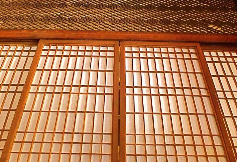 ユースホステル Kominka Sharehouse Hooju