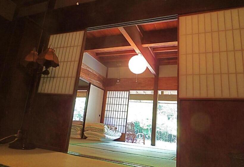 ユースホステル Kominka Sharehouse Hooju