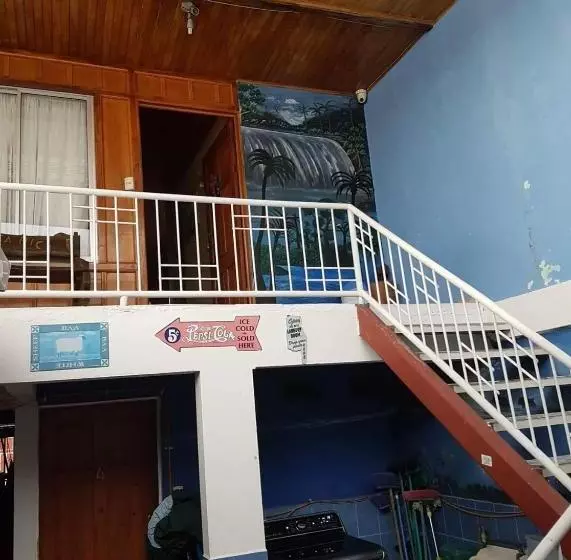 تختخواب و صبحانه Cabina Arsol