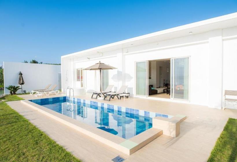 Crystal Villa Miyakojima Sunayama Beach