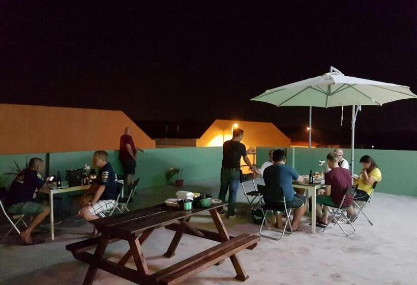 Casa Hotel Near Klia 1