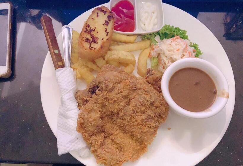 Casa Hotel Near Klia 1