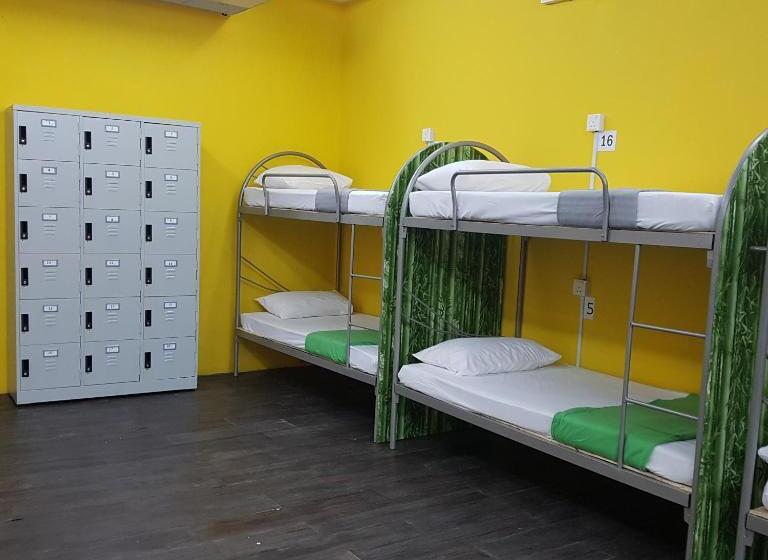 Casa Hotel Near Klia 1