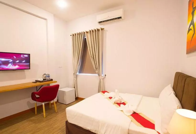 Отель Secrets Cambodia