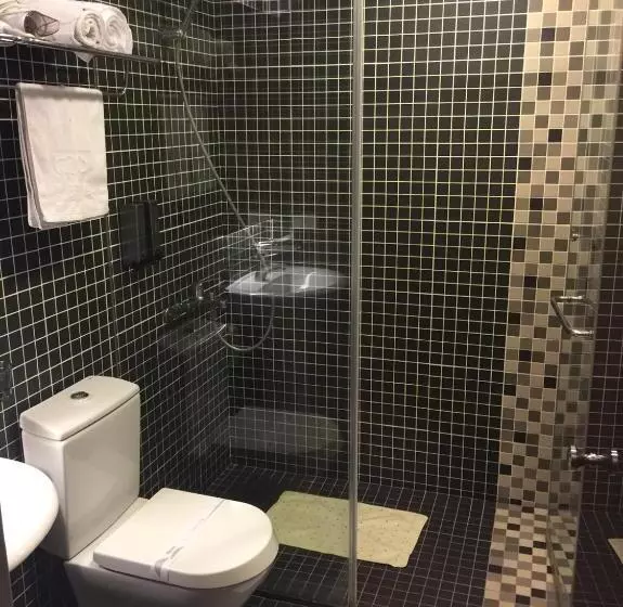 هتل 麗馨商旅七賢館