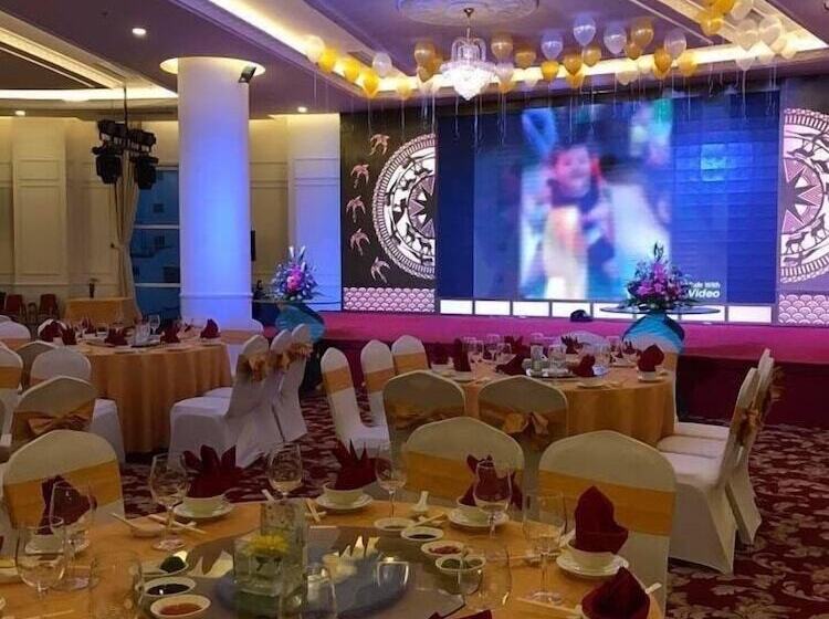 هتل Nha Trang Palace