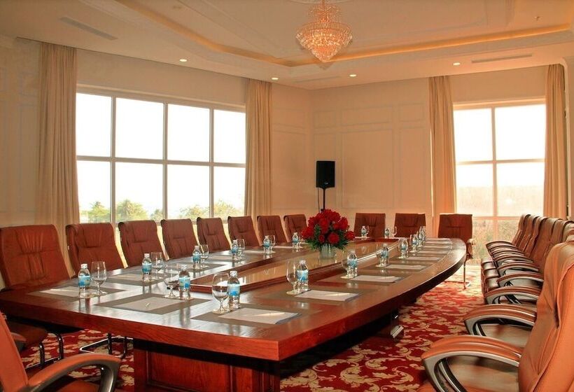 هتل Nha Trang Palace