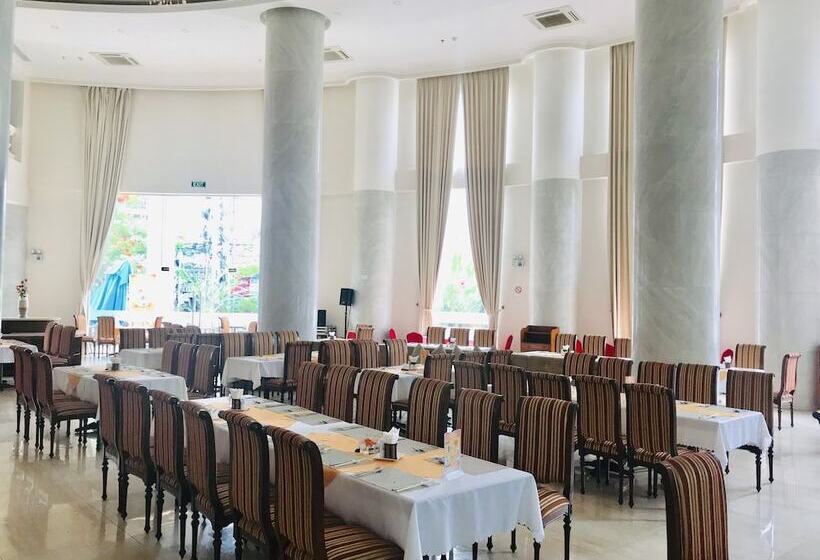 هتل Nha Trang Palace