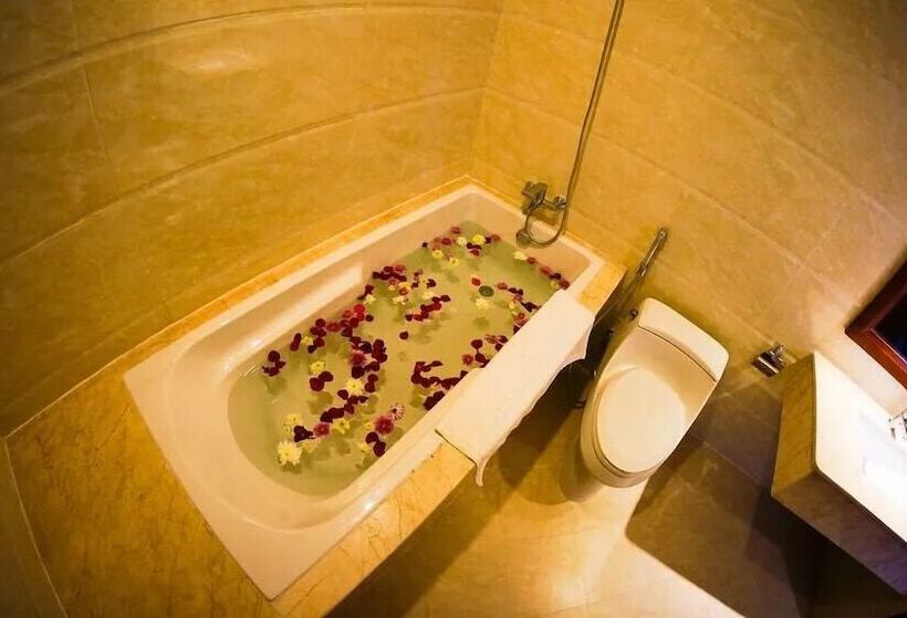 هتل Nha Trang Palace