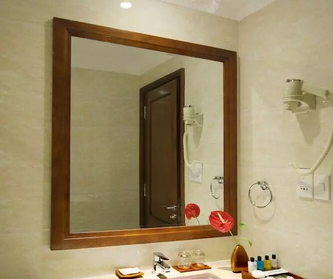 هتل Nha Trang Palace