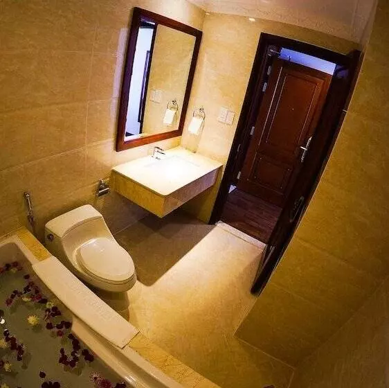 هتل Nha Trang Palace