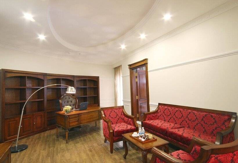 هتل Nha Trang Palace