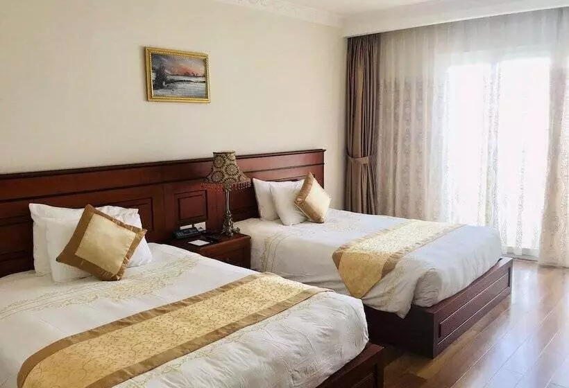 هتل Nha Trang Palace