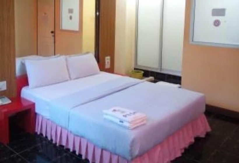 בית מלון כפרי Pb Resort Hat Yai