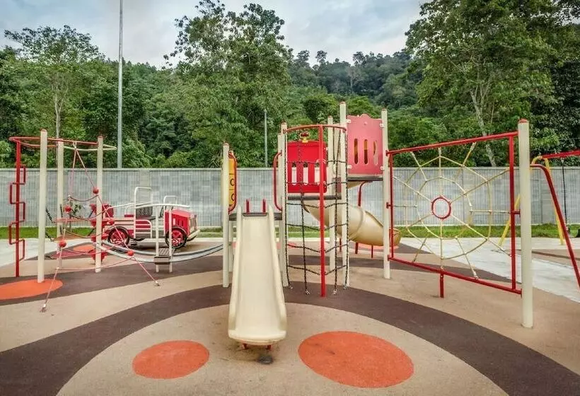 Отель ērya By Suria Hot Spring Bentong