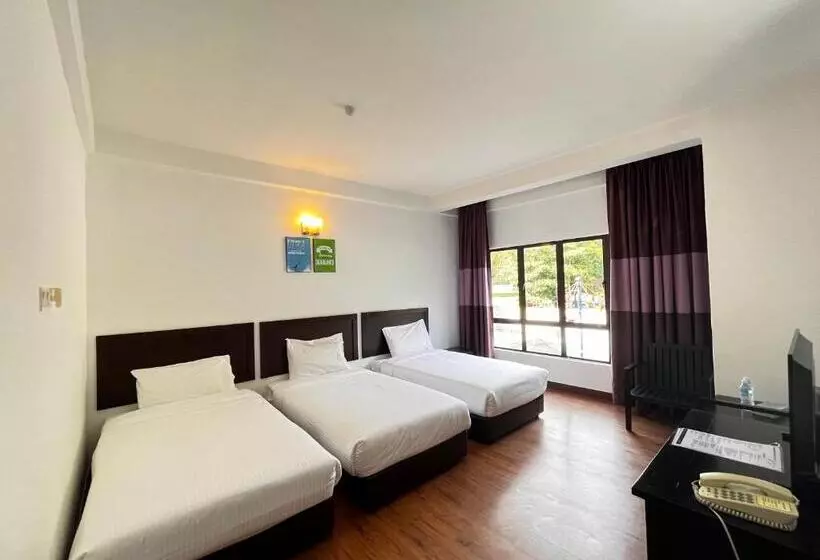 Отель ērya By Suria Hot Spring Bentong