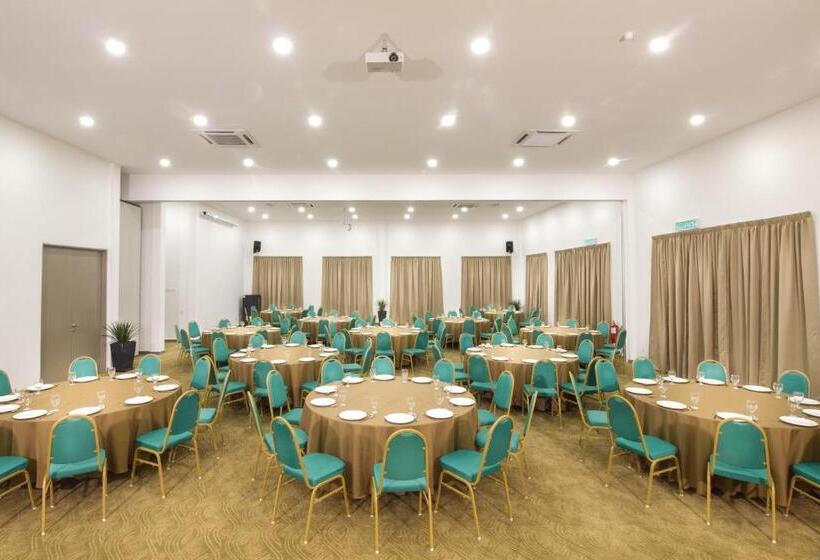 Hotel ērya By Suria Hot Spring Bentong