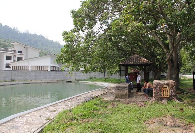 Hotel ērya By Suria Hot Spring Bentong
