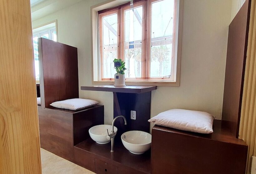 Sea Cliff Hotel Jeju