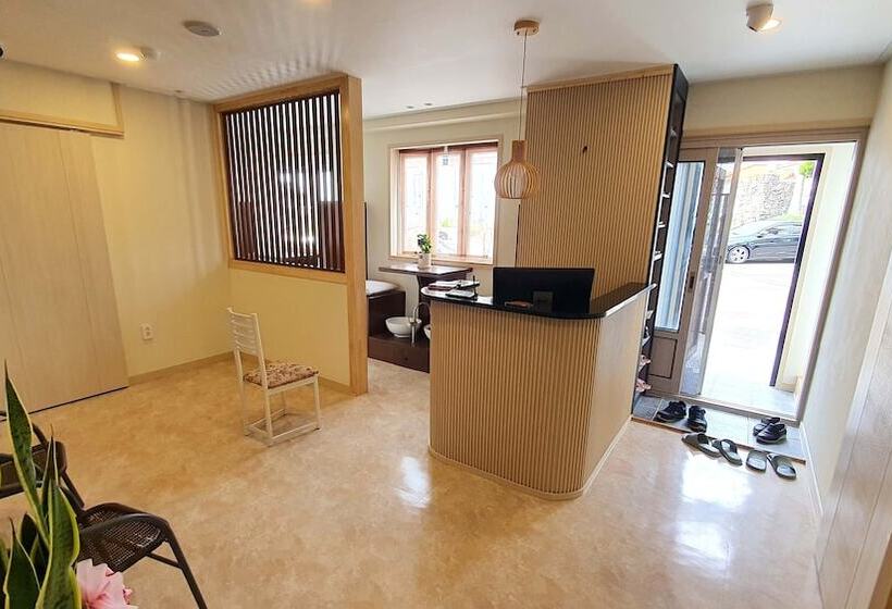 Sea Cliff Hotel Jeju