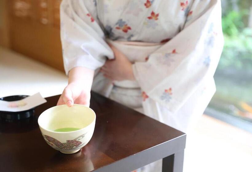 Hotel Oku Yugawara Tsubaki