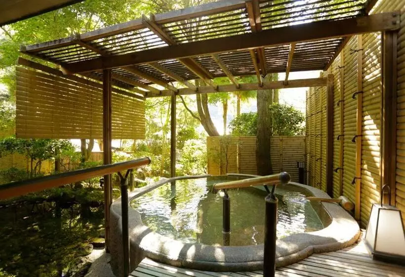 Hotel Oku Yugawara Tsubaki