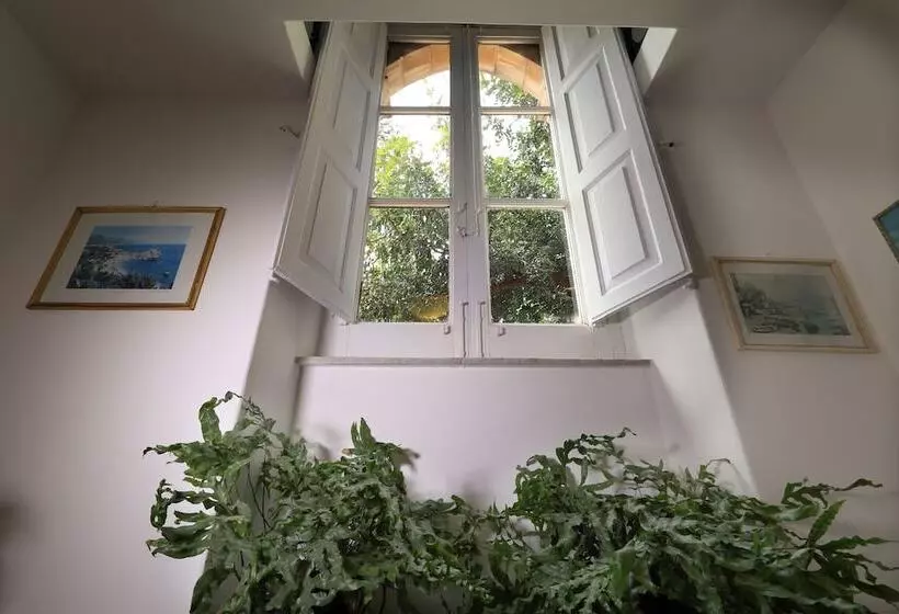 בית מלון כפרי Villa Astoria