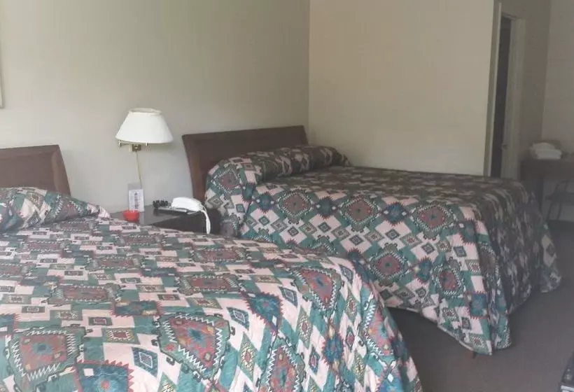 모텔 Airport Motor Inn Lounge/package Store