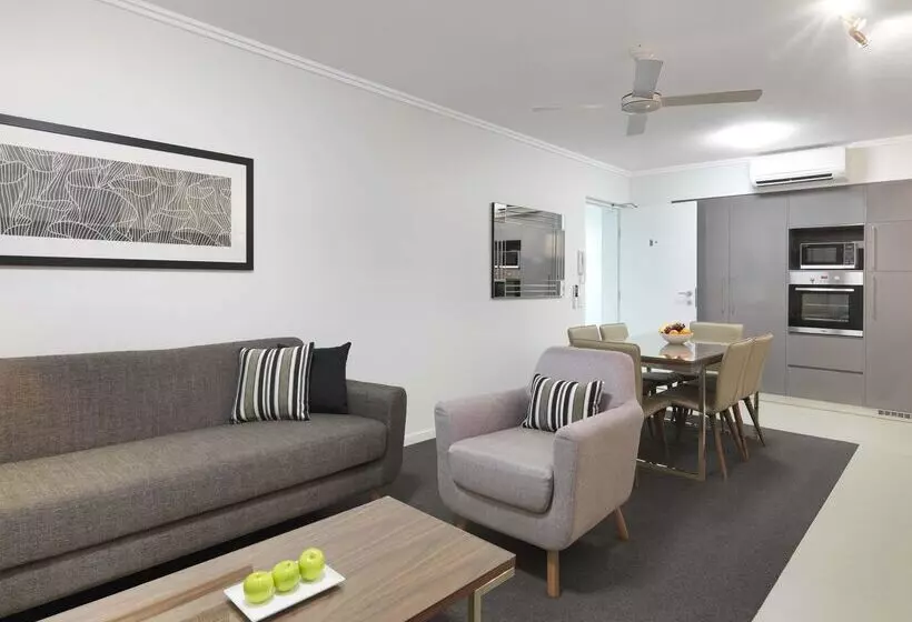 Oaks Mackay Carlyle Suites