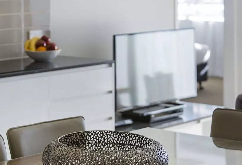 Oaks Mackay Carlyle Suites