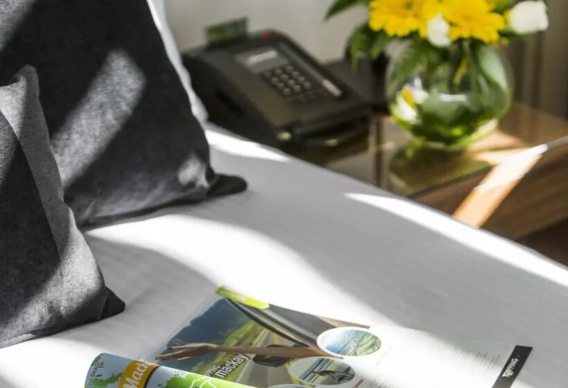 Oaks Mackay Carlyle Suites