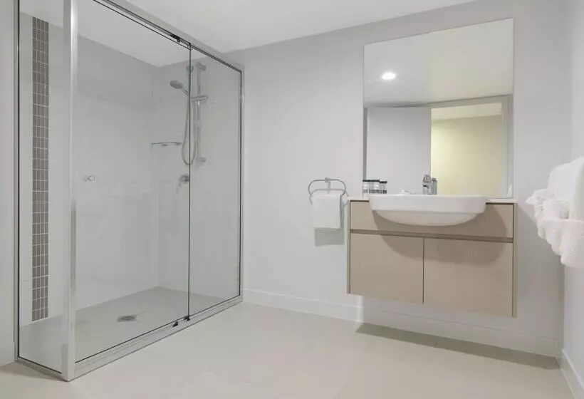 Oaks Mackay Carlyle Suites