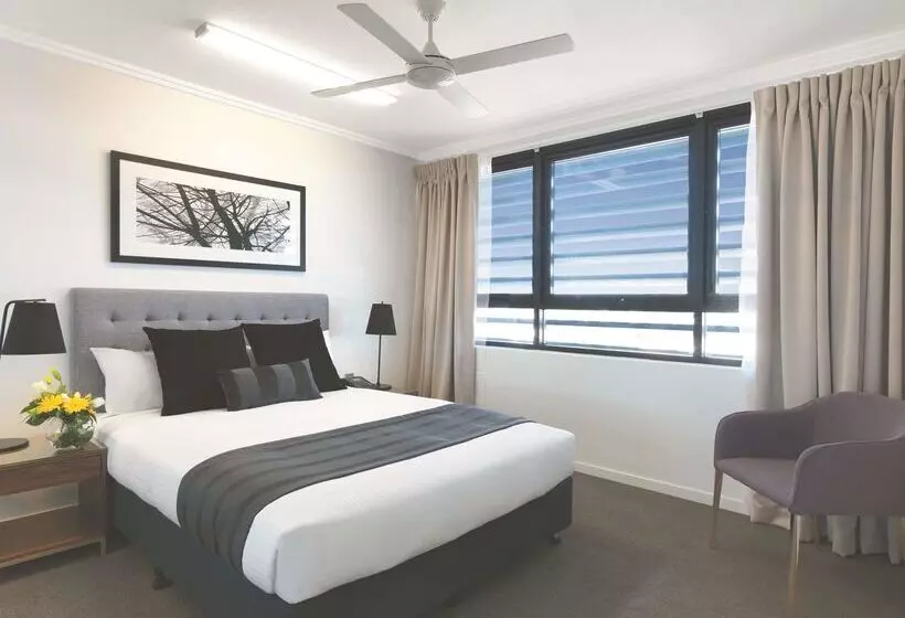 Oaks Mackay Carlyle Suites