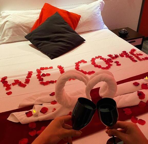 膳宿费 Chroma Exy Chroma Italy