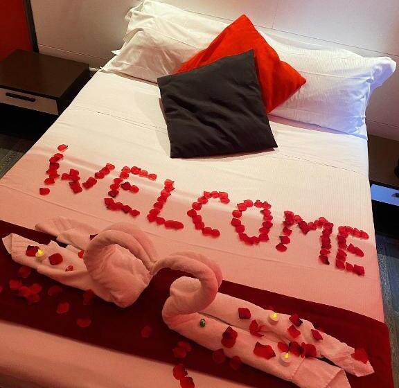 膳宿费 Chroma Exy Chroma Italy