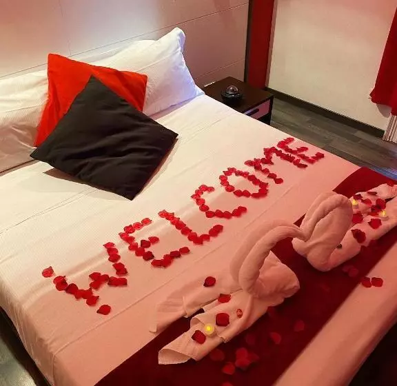 膳宿费 Chroma Exy Chroma Italy