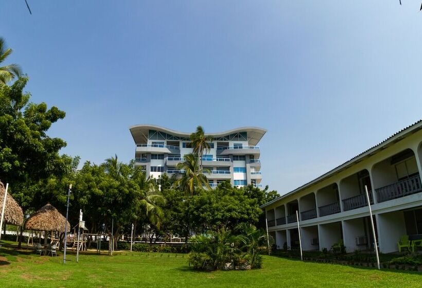 منتجع Puerto Azul