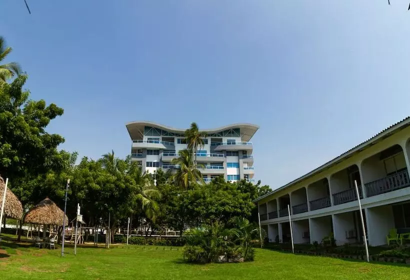 استراحتگاه Puerto Azul